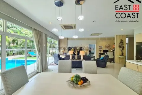 Casa de 3 dormitorios en Pattaya, Tailandia № 213201 - foto 15