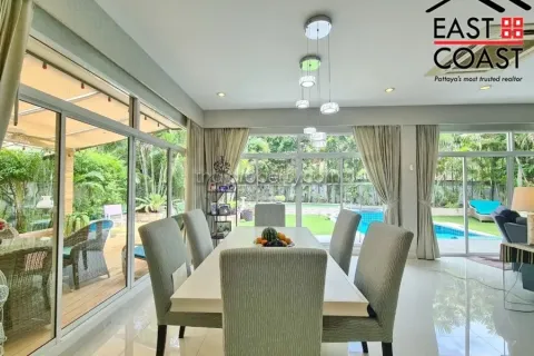 Casa de 3 dormitorios en Pattaya, Tailandia № 213201 - foto 14
