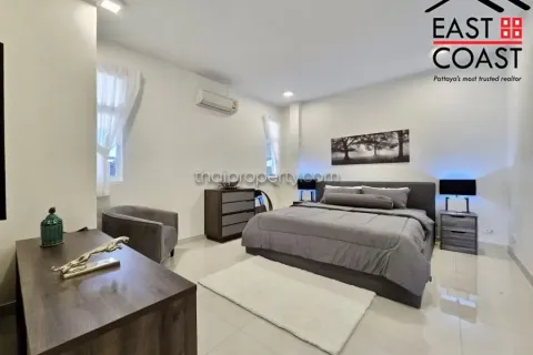 Casa de 3 dormitorios en Pattaya, Tailandia № 213201 - foto 6