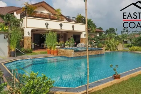 Casa de 4 dormitorios en Pattaya, Tailandia № 213203 - foto 5