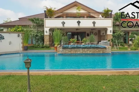 Maison à Pattaya, Thaïlande 4 chambres № 213203