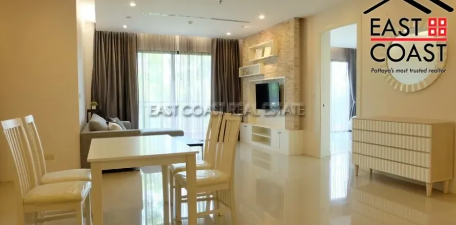 Condominio de 2 dormitorios en Pattaya, Tailandia № 213200