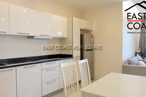 Condominio de 2 dormitorios en Pattaya, Tailandia № 213200 - foto 2
