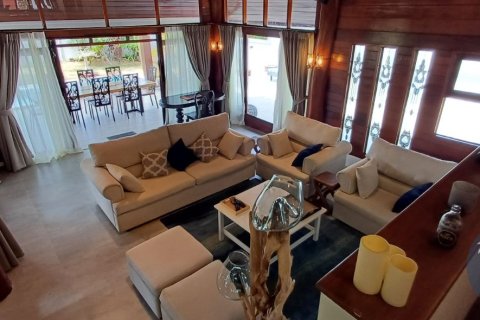 Villa in Ko Samui, Thailand 2 bedrooms № 180084 - photo 14
