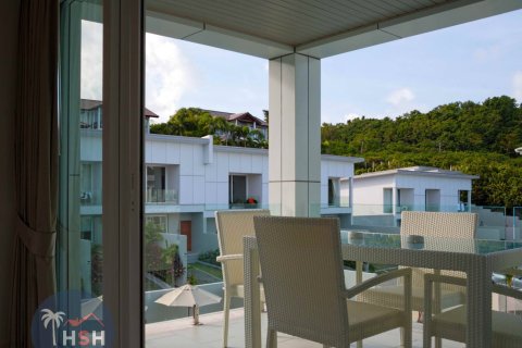 Condo in Ko Samui, Thailand, 2 bedrooms № 180087 - photo 8