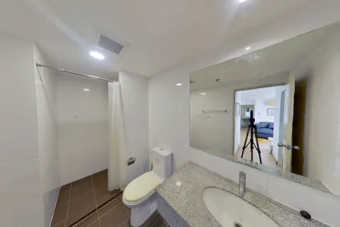 Кондоминиум с 2 спальнями в Кхлонг Сане, Бангкок, Таиланд № 148743 - фото 8