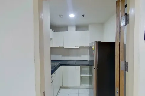 Кондоминиум с 2 спальнями в Кхлонг Сане, Бангкок, Таиланд № 148743 - фото 6