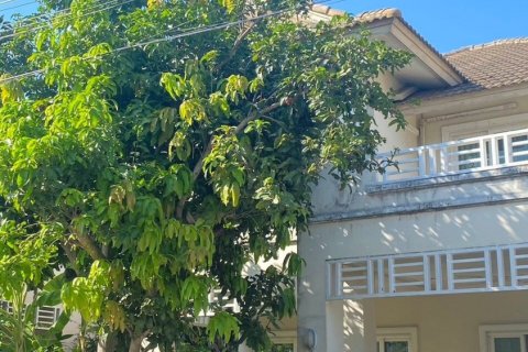 Дом в Минбури, Бангкок, Таиланд с 3 спальнями  № 148744 - фото 1