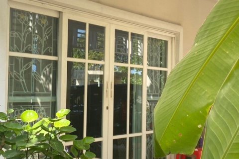 Дом в Минбури, Бангкок, Таиланд с 3 спальнями  № 148744 - фото 11