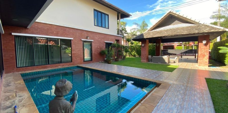 Villa in Pattaya, Thailand 3 bedrooms № 172018