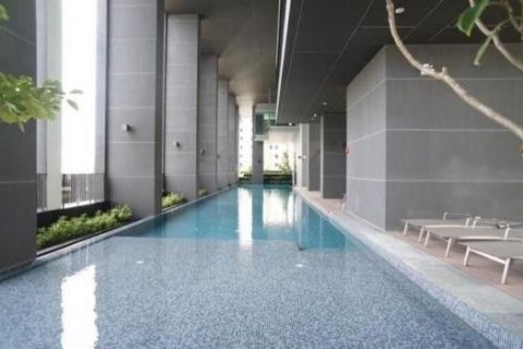 Condo in Huai Khwang, Bangkok, Thailand, 2 bedrooms  № 138611 - photo 18