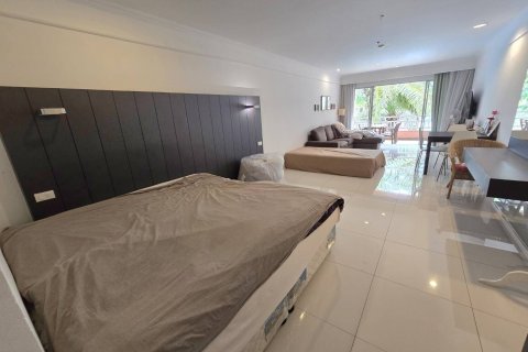 Студия в кондо в Ча-аме, Таиланд № 138582 - фото 2