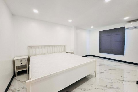 Villa à Pattaya, Thaïlande 5 chambres № 138642 - photo 23