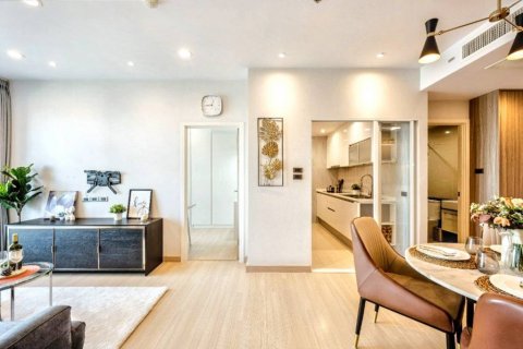 Condo in Bangkok, Thailand, 2 bedrooms  № 119230 - photo 6