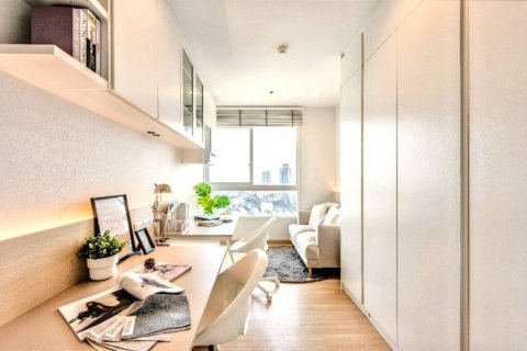 Condo in Bangkok, Thailand, 2 bedrooms  № 119230 - photo 9