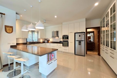 Maison à Hua Hin, Thaïlande 4 chambres № 136608 - photo 23