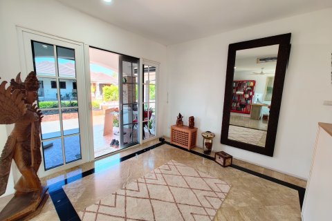 Villa in Hua Hin, Thailand 4 bedrooms № 157195 - photo 26