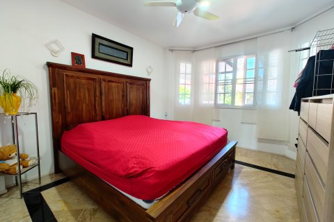 Villa in Hua Hin, Thailand 4 bedrooms № 157195 - photo 9