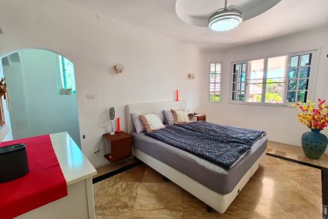 Villa in Hua Hin, Thailand 4 bedrooms № 157195 - photo 6