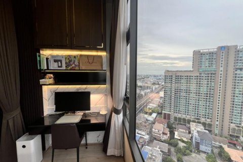 Studio in the Condo in Chatuchak, Bangkok, Thailand  № 157190 - photo 4