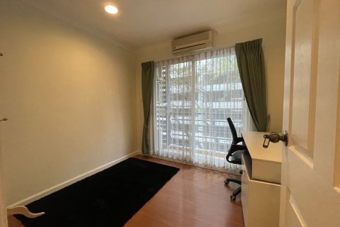 Condo in Watthana, Bangkok, Thailand, 3 bedrooms  № 159681 - photo 6