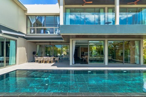 Villa in Phuket, Thailand 6 bedrooms № 149170 - photo 5