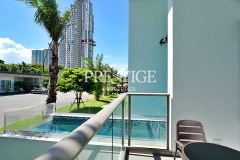 Condo in Pattaya, Thailand, 1 bedroom  № 198383 - photo 13