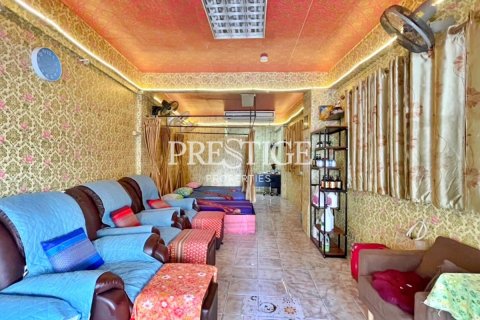 Propriété commerciale à Pattaya, Thaïlande 76 m2 № 198385 - photo 2
