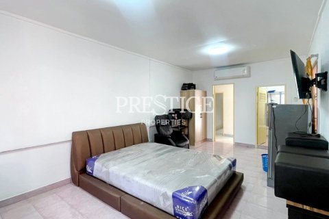 Propriété commerciale à Pattaya, Thaïlande 76 m2 № 198385 - photo 6