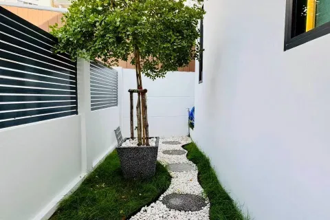 Villa in Pattaya, Thailand 3 bedrooms № 173591 - photo 11