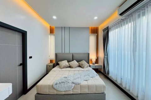 Villa in Pattaya, Thailand 3 bedrooms № 173591 - photo 24