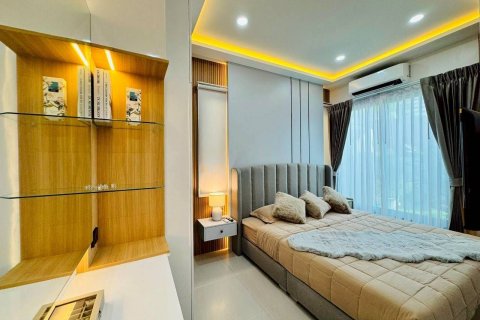 Villa in Pattaya, Thailand 3 bedrooms № 173591 - photo 21