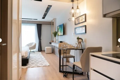 Condo in Phuket, Thailand, 2 bedrooms  № 173595 - photo 1