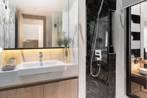 Condo in Phuket, Thailand, 2 bedrooms  № 173595 - photo 4