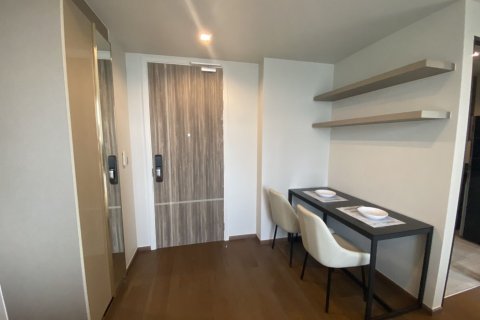 Studio in the Condo in Khlong Toei, Bangkok, Thailand  № 173592 - photo 2