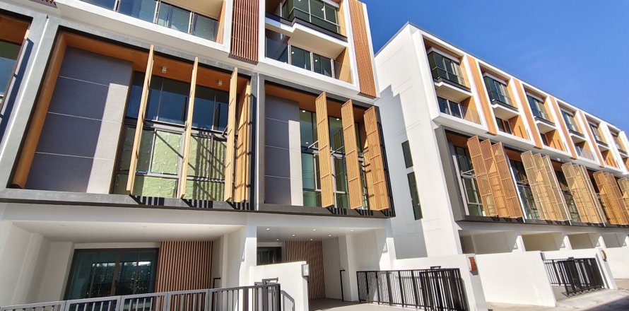 Таунхаус в Суан Луанге, Бангкок, Таиланд с 2 спальнями  № 173590