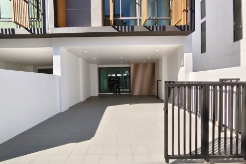 Таунхаус в Суан Луанге, Бангкок, Таиланд с 2 спальнями  № 173590 - фото 27