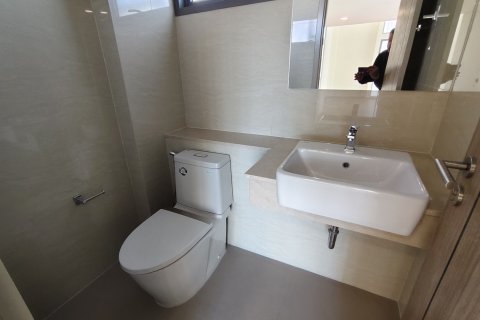 Таунхаус в Суан Луанге, Бангкок, Таиланд с 2 спальнями  № 173590 - фото 28