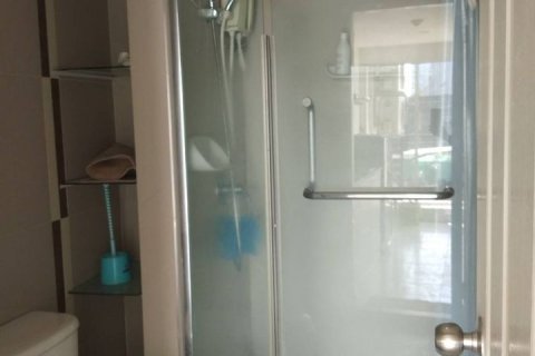 Condo in Bangkok, Thailand, 1 bedroom  № 205411 - photo 3