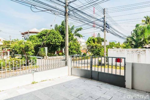 House in Hua Hin, Thailand 4 bedrooms № 151946 - photo 7