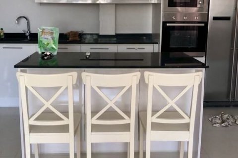 House in Hua Hin, Thailand 4 bedrooms № 151946 - photo 3