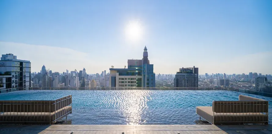 Studio in the Condo in Huai Khwang, Bangkok, Thailand  № 160573