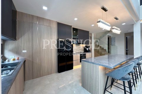 Haus in Pattaya, Thailand 5 Schlafzimmer № 233452 - Foto 10
