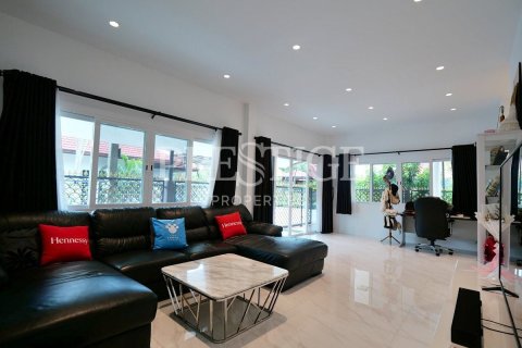Haus in Pattaya, Thailand 2 Schlafzimmer № 233449 - Foto 4