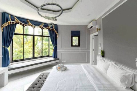 House in Chiang Mai, Thailand 5 bedrooms № 160016 - photo 16