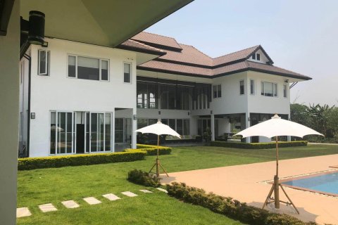 Villa in Chiang Mai, Thailand 5 bedrooms № 160019 - photo 5