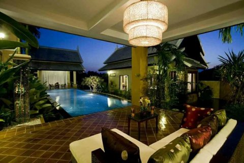 Villa in Chiang Mai, Thailand 5 bedrooms № 160021 - photo 6