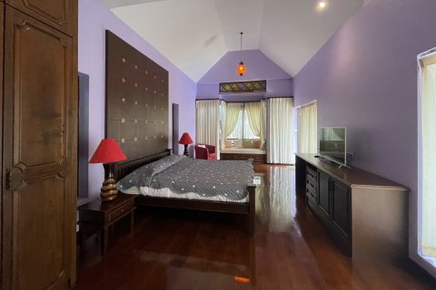 Villa in Chiang Mai, Thailand 5 bedrooms № 160021 - photo 12