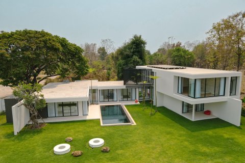 Villa in Chiang Mai, Thailand 4 bedrooms № 160018 - photo 5