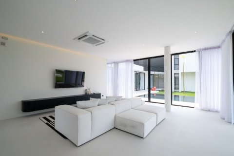 Villa in Chiang Mai, Thailand 4 bedrooms № 160018 - photo 8